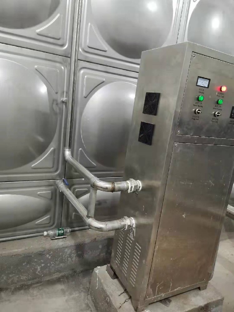 臭氧水箱自洁消毒器