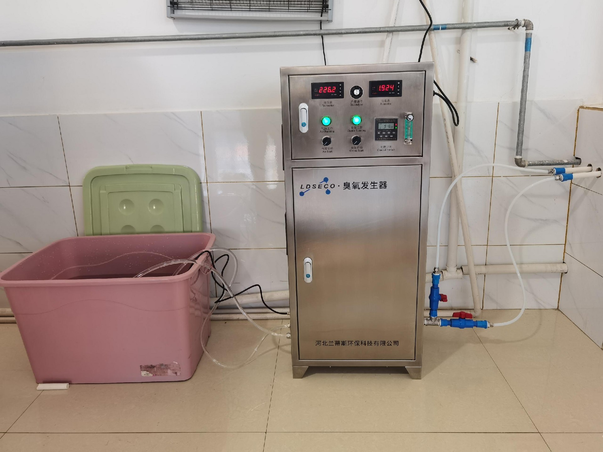 LCF-G/O-30 臭氧发生器应用于红酒厂.jpg